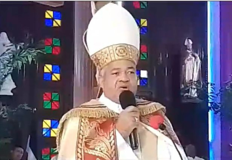 El obispo de la Diócesis de Puerto Plata-Gaspar Hernández, Julio César Corniel Amaro.