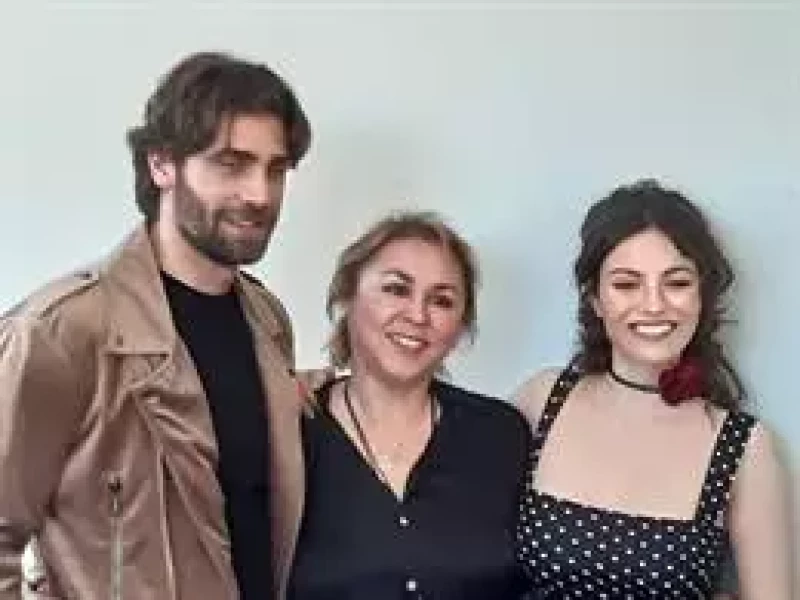 Mario Ermito, Megan Maxwell y Gabriela Andrada