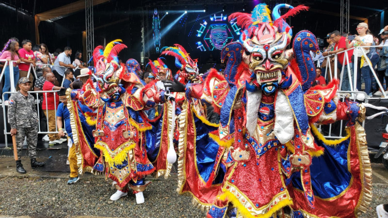 El Carnaval Vegado se ha convertido en una marca país que atrae a turistas nacionales y extranjeros a La Vega.