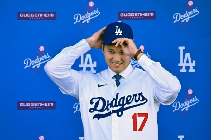 Shohei Ohtani se prepara para su primera temporada con los Dodgers.