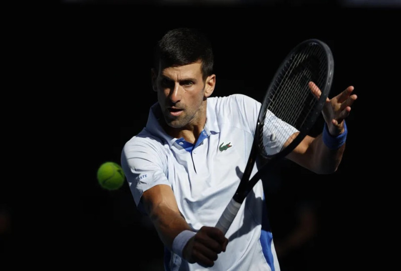 Novak Djokovic será una de las amenazas para Carlos Alcaraz en Indian Wells.