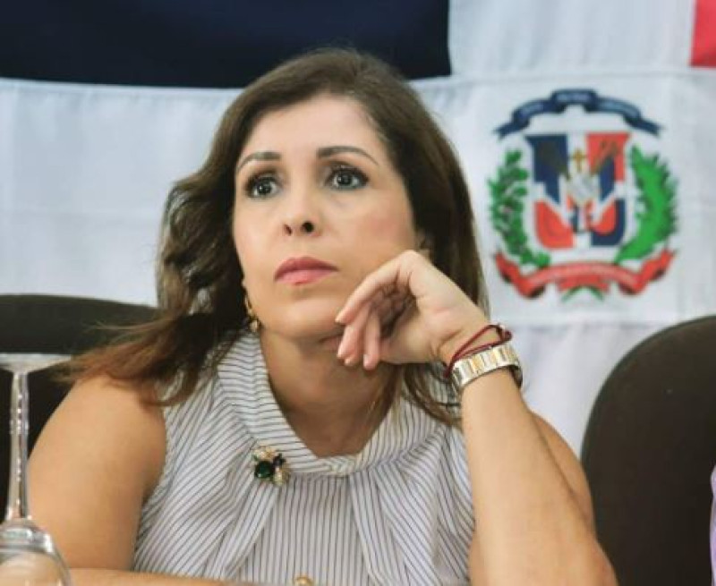 Ingrid Mendoza, candidata a la vicepresidencia por el partido Fuerza del Pueblo.