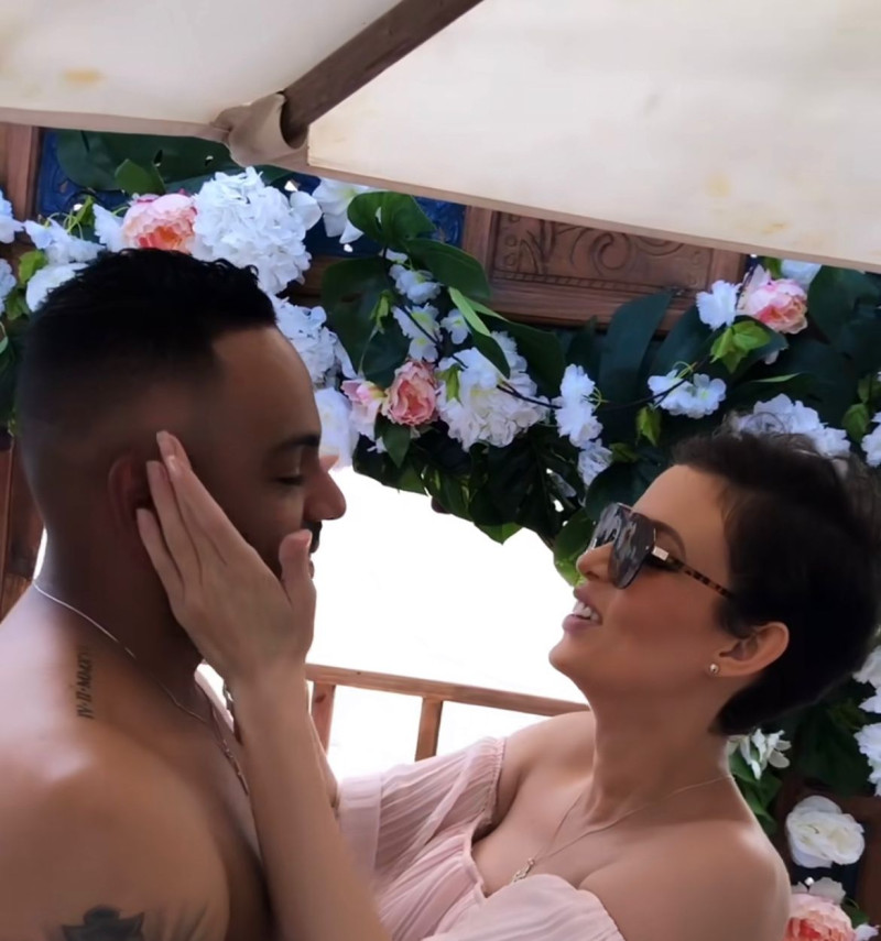 Yelitza Lora: "Tenías que pedirle tu ciudadanía a tu mamá también".