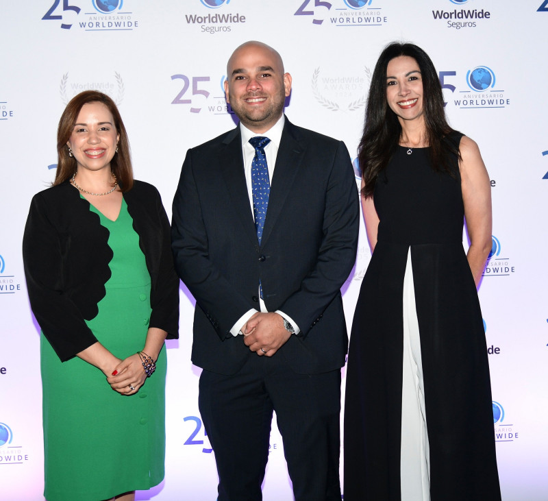 Marlin Torres, Yamel Atieh y Andrea Pérez.