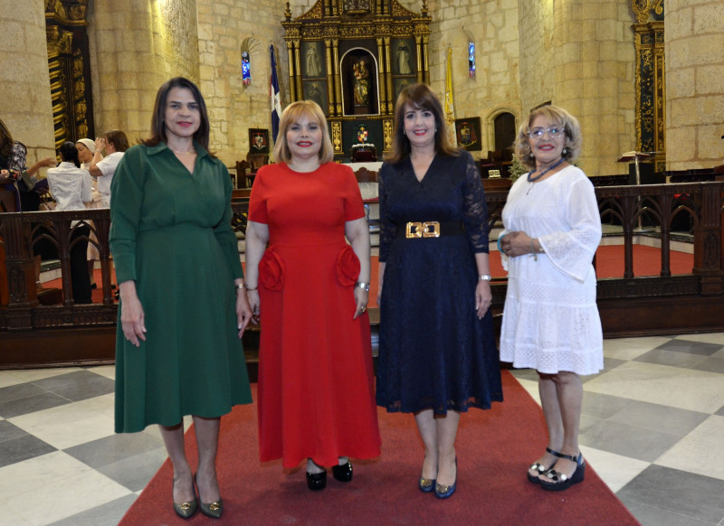 Gina Jiménez, Rommy Grullón, Yanira Fondeur de Hernández y Miriam Cabrera.