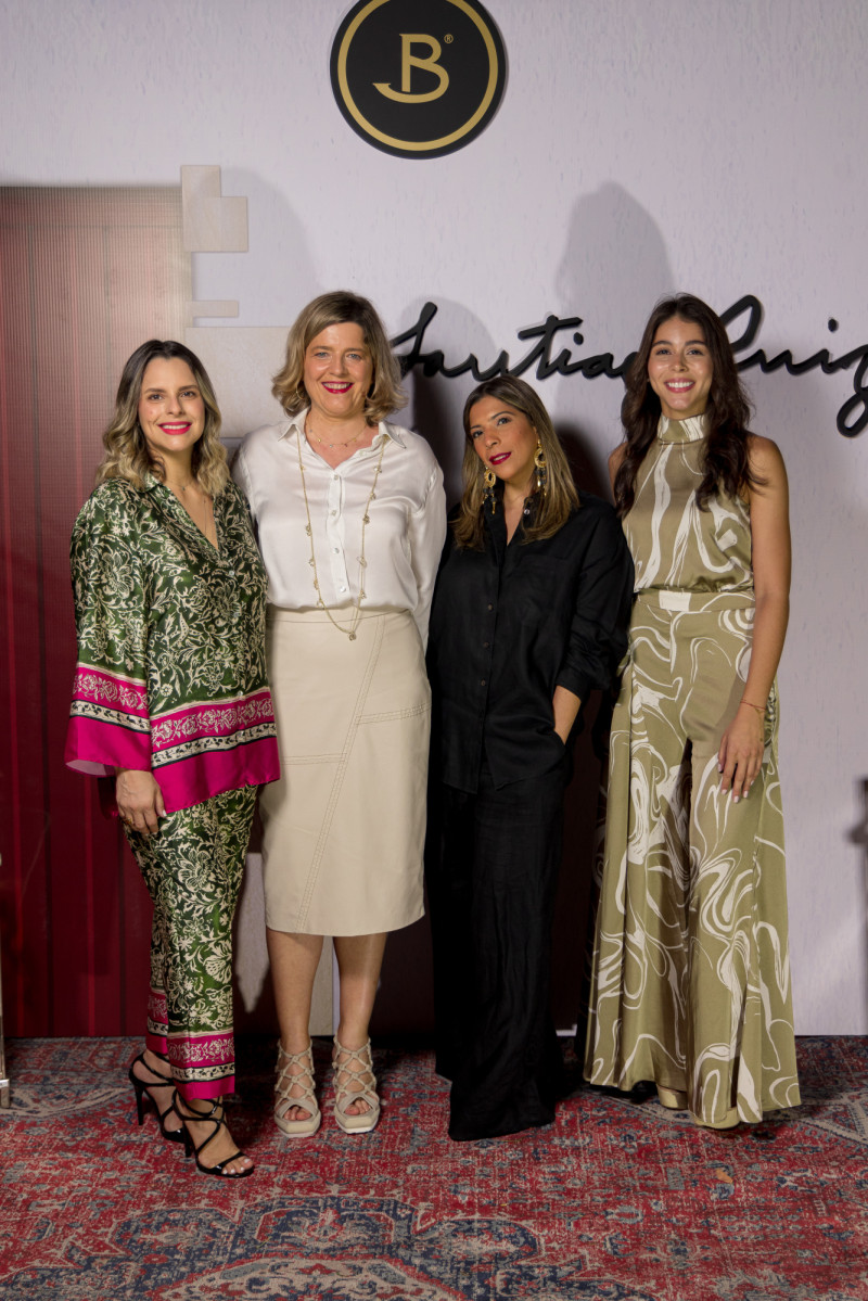 Shantal Espinal, Luisa Fontana, Mariam Saseta y Gabriela Benoit.