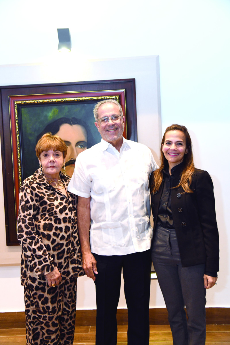 Rosa Miniño Brea, Leonardo Delmonte y Farah Noboa.