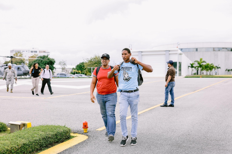 Dominicanos optan por salir de Haití antes de la debacle.