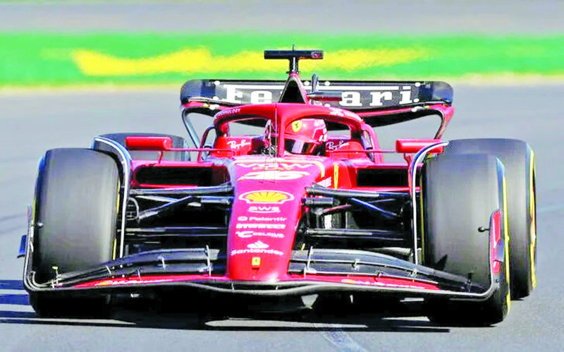 Charles Leclerc, de Ferrari, conduce en los entrenamientos libres del Gran Premio de Australia de Fórmula 1, en el circuito Albert Park de Melbournet.