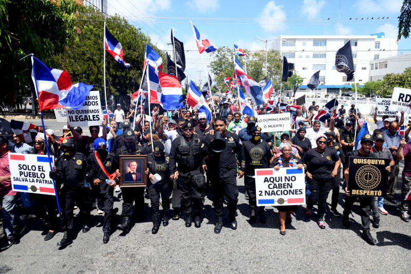 Antigua Orden Dominicana protestando