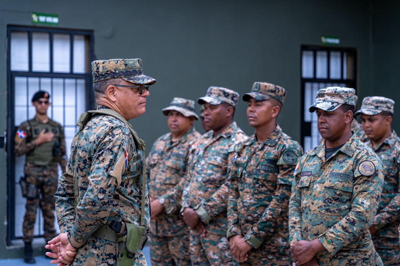 El Comandante General del Ejército, Mayor General Carlos Antonio Fernández Onofre