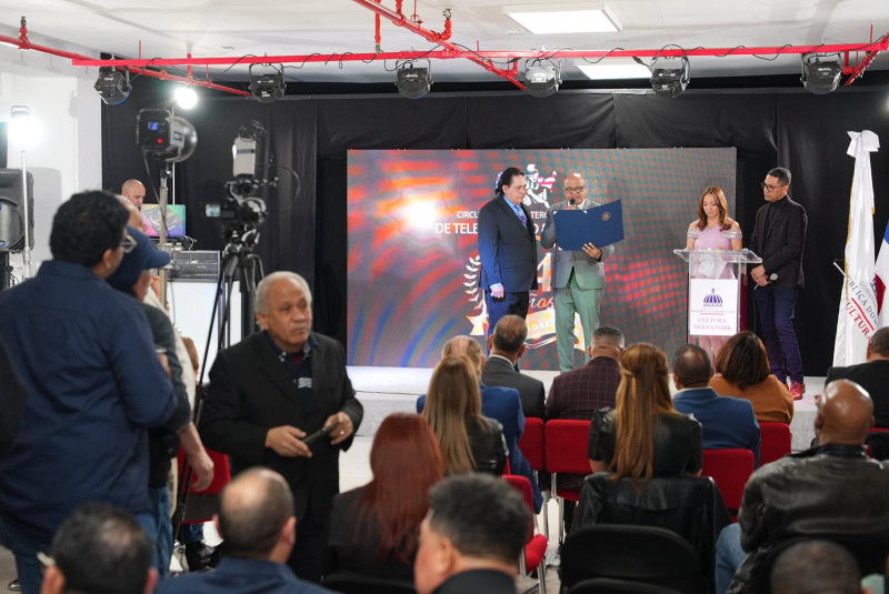 El Círculo de Reporteros Gráficos de TV Filial USA juramentó su nueva directiva USA/RD en un evento realizado en la Dirección de Cultura Dominicana en el Exterior, en Nueva York.