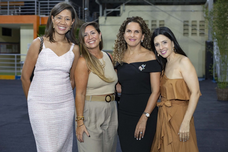 Nicanda Almonte, María Eugenia Olivera, Ingrid Hernández y Ligia Cerda.