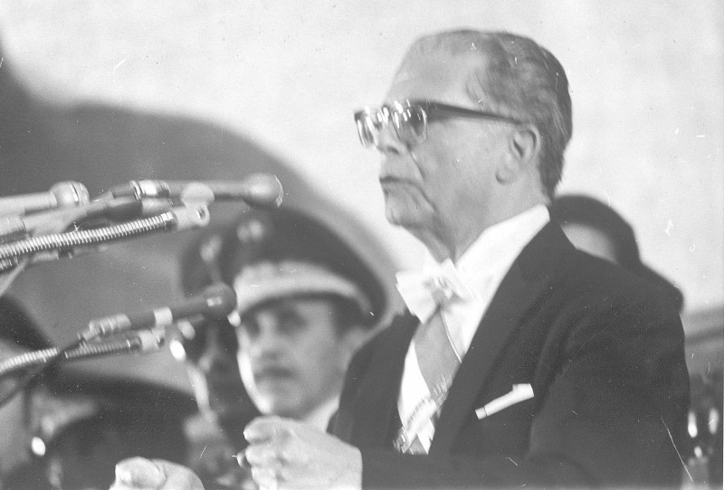 Joaquín Balaguer ofreciendo un discurso
