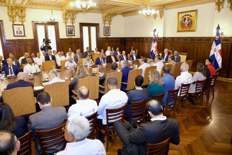 El presidente Luis Abinader encabeza Consejo de Gobierno.