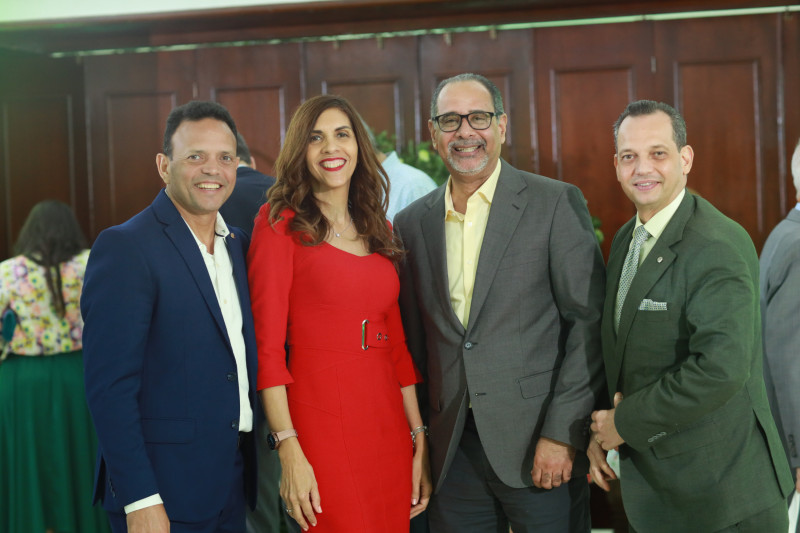 Franklin Brito, Ingrid Tarazona, Geni Ángeles y Alejandro Nicolás.