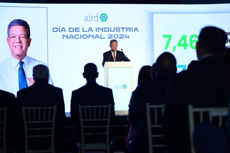Leonel Fernández, candidato presidencial de FP. Trabajaría de la mano con el sector industrial.