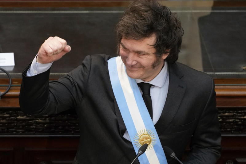 Javier Milei se dirige a los legisladores durante la sesión legislativa inaugural en Buenos Aires, Argentina, el viernes 1 de marzo de 2024
