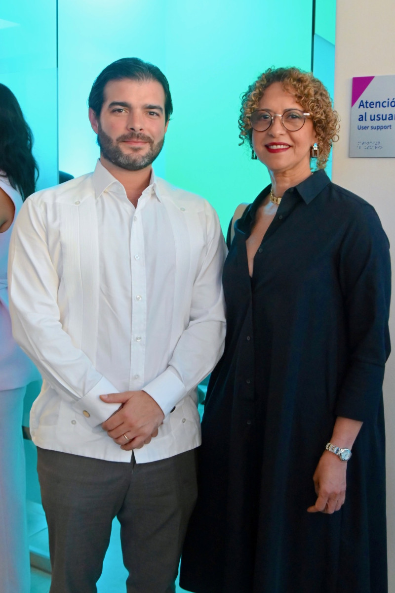 José De Moya y Jacqueline Martínez