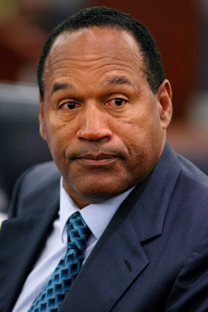 Las Vegas (United States), 15/09/2008.- (FILE) O.J. Simpson sits in the courtroom during his trial in Las Vegas, USA, 16 September 2008 (reissued 11 April 2024). The former American football running back, who was not found guilty of the deaths of his ex-wife, Nicole Brown Simpson, and her friend Ronald Goldman, has died at the age of 76 after a battle with cancer, his family confirmed on X, formerly known as Twitter on 11 April 2024. EFE/EPA/DANIEL GLUSKOTER / POOL