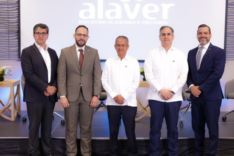 Ruben Cordero, Jose Raul Madera, José Francisco Deschamps, Ruben Alvarez y Cesar Novo.