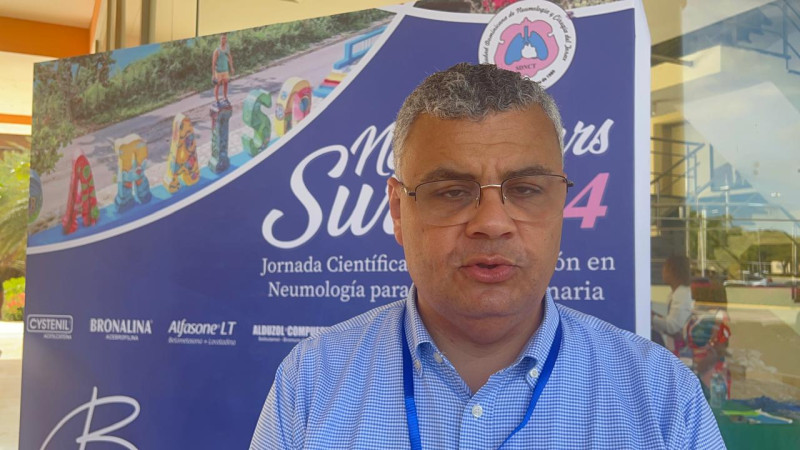 El presidente de la Sociedad Dominicana de Neumología y Cirugía del Tórax (SDNCT), Alfredo Matos Hoepelman.