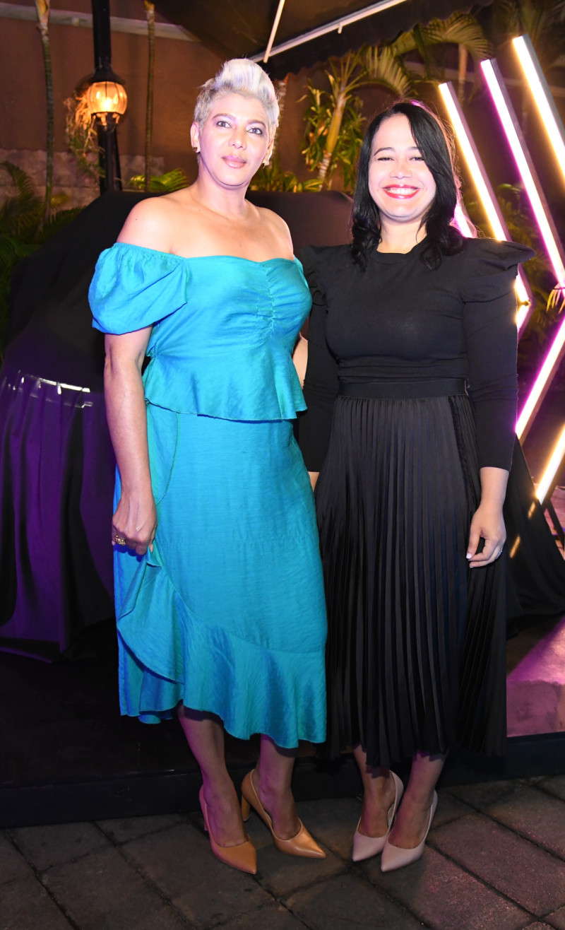 Claudia Báez y Verónica Pérez.