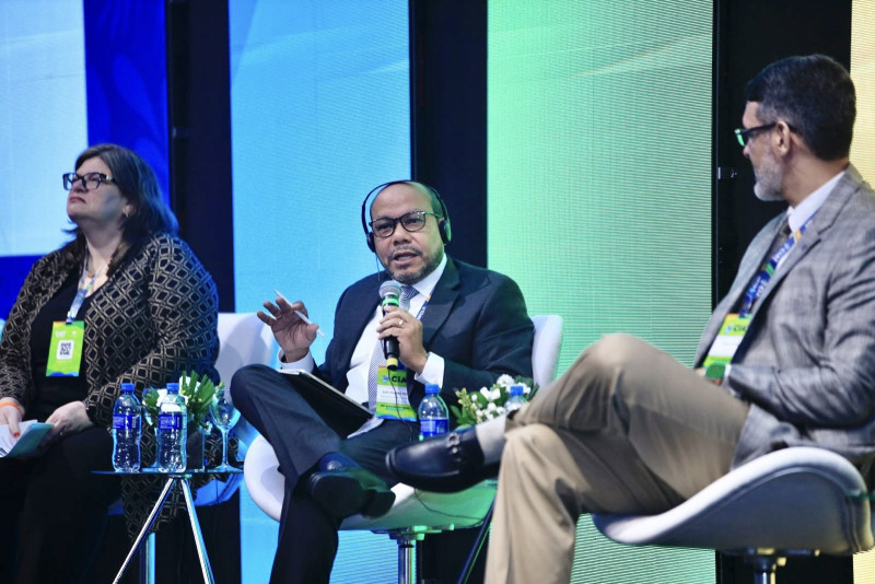 El director de la DGII, Luis Valdez Veras, participa en el panel de la CIAT.