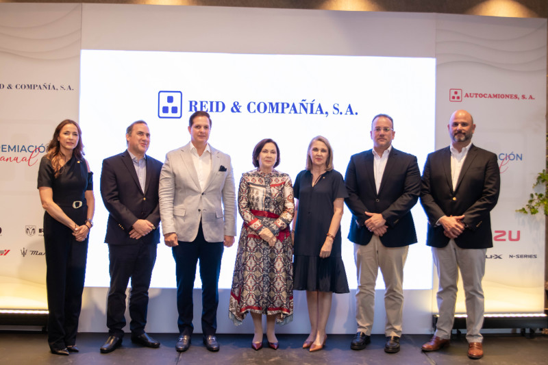 Diana Ramos, Donald Pimentel, Diego Hurtado, Georgia Anne Reid, Clara Reid, Ramón González y Eduardo Féliz.