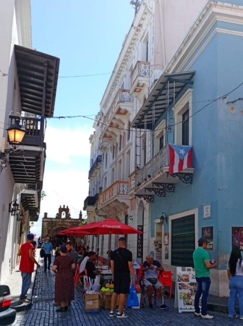 Calle del Cristo. Al fondo, la Capilla del Cristo de la Salud.