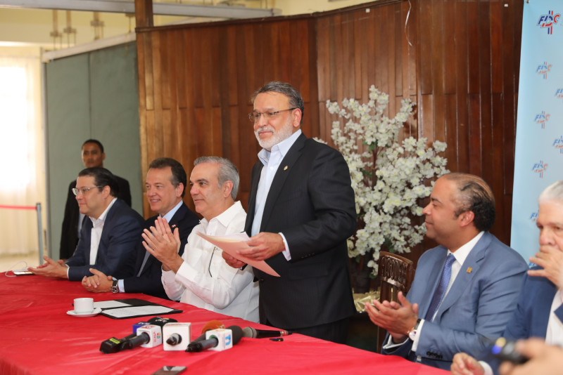 Iván García habló ayer en presencia del presidente Luis Abinader.