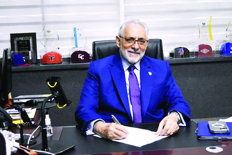 El licenciado Vitelio Mejía está enfocado en que la Liga de Béisbol se siga expandiendo a nivel internacional.