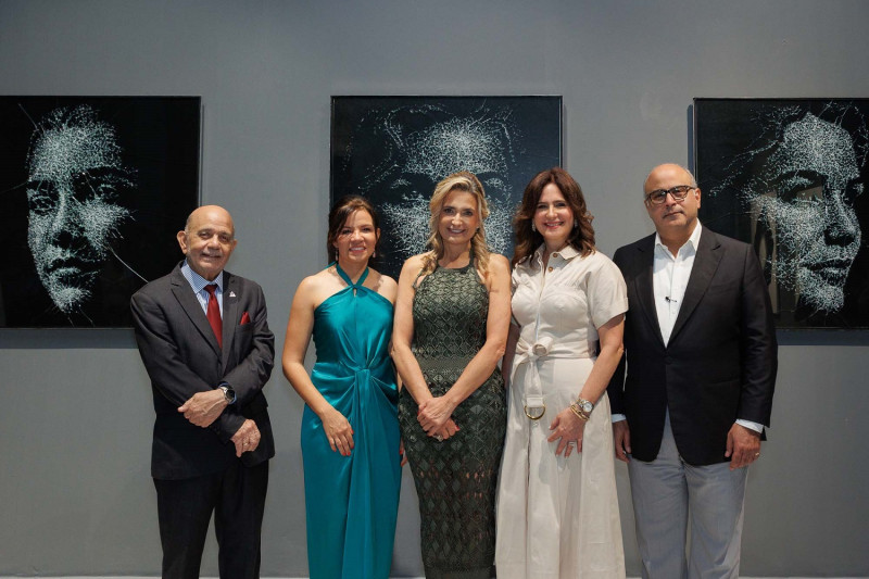 Federico Fondeur, Carol Felix, Luz Botero, Bethania Guerrero de  Rizek y Héctor José Rizek