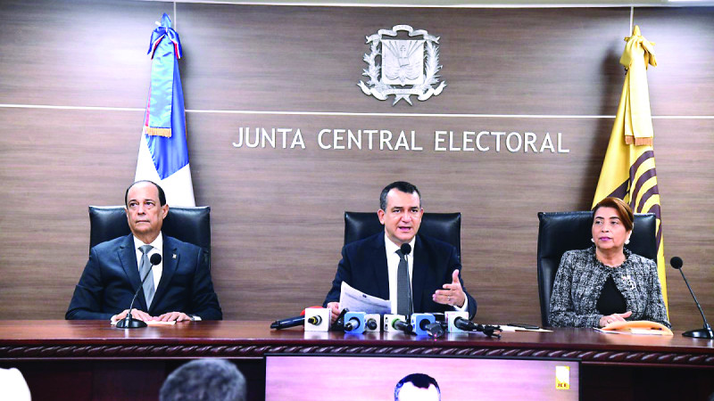 El presidente de la JCE, Román Jáquez, ha expresado que todo está listo.