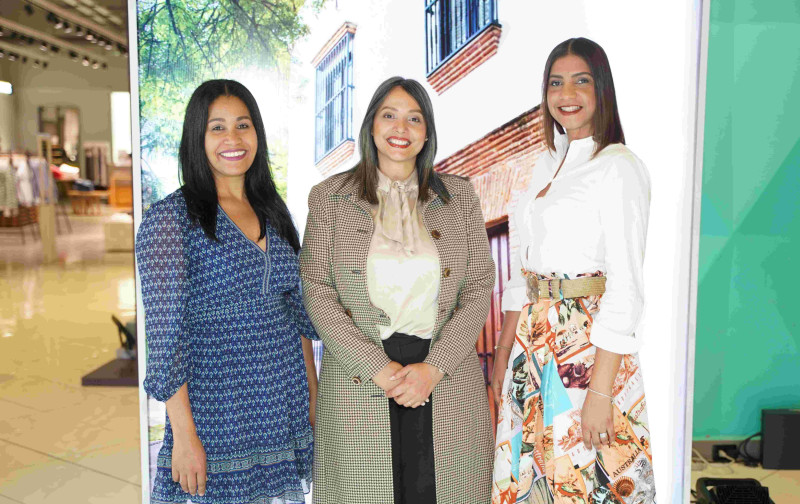 Yudelka Colón, Laura Matos y Dania Taveras.
