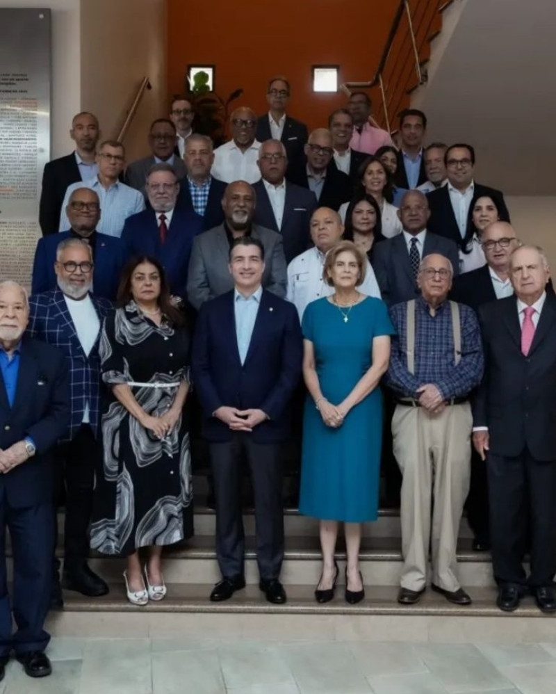 Encuentro del Banco Popular en el marco de la celebración del 60 aniversario de esta entidad bancaria.