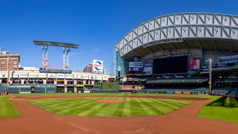 El Minute Maid Park, casa de los Astros de Houston, uno de los lugares donde se celebrará el Clásico Mundial de 2026.