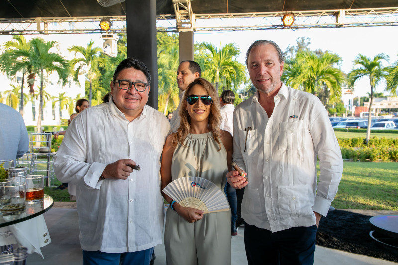 Miguel Calzada, Milena Rocero y Javier Zepeda.