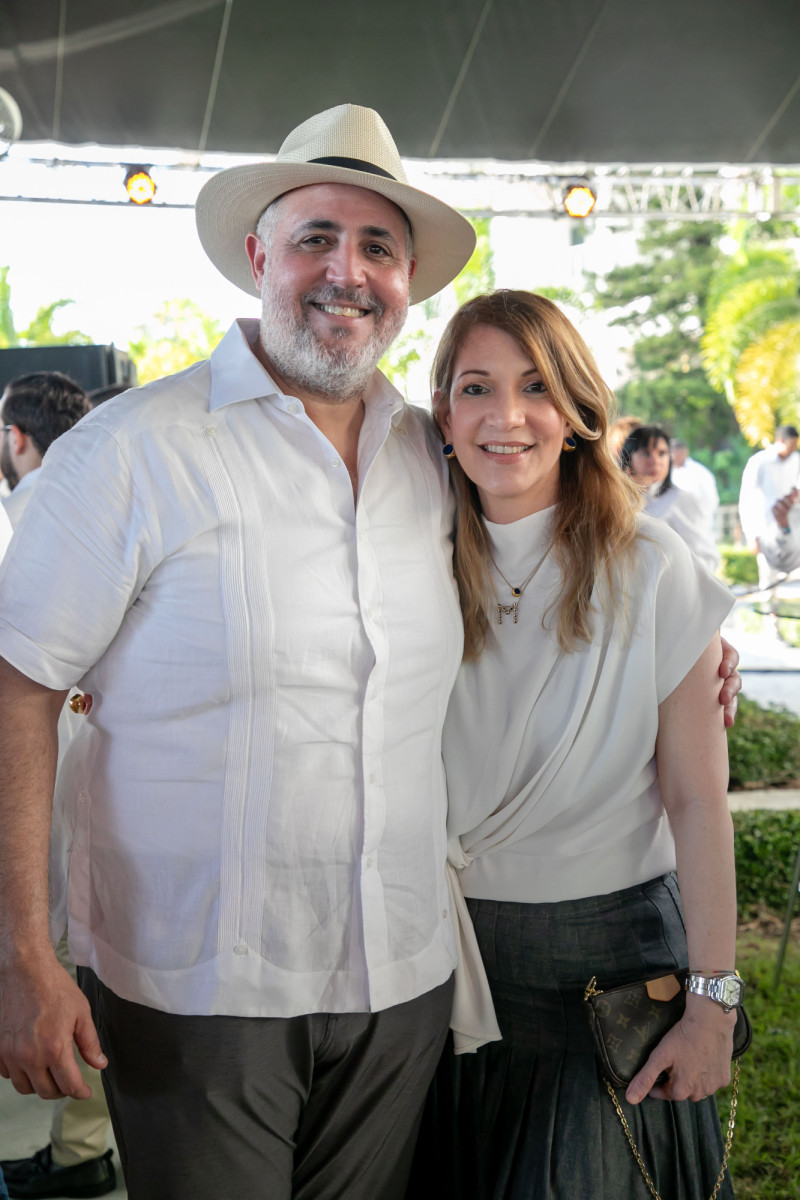 Marcial Smester y Maria Teresa Ferreiro.