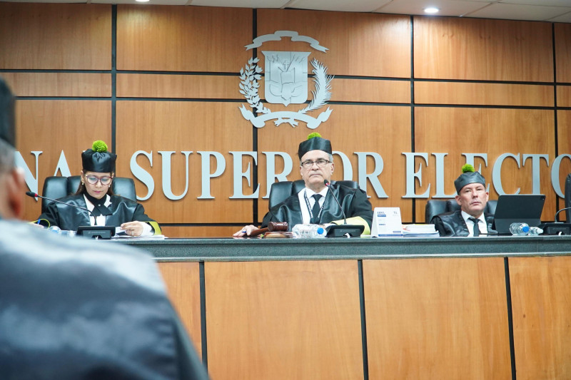 Representantes del Tribunal Superior Electoral