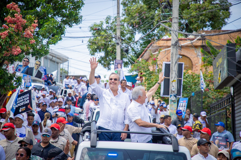 Luis Abinader consagró al PRM como partido mayoritario al lograr la reelección.
