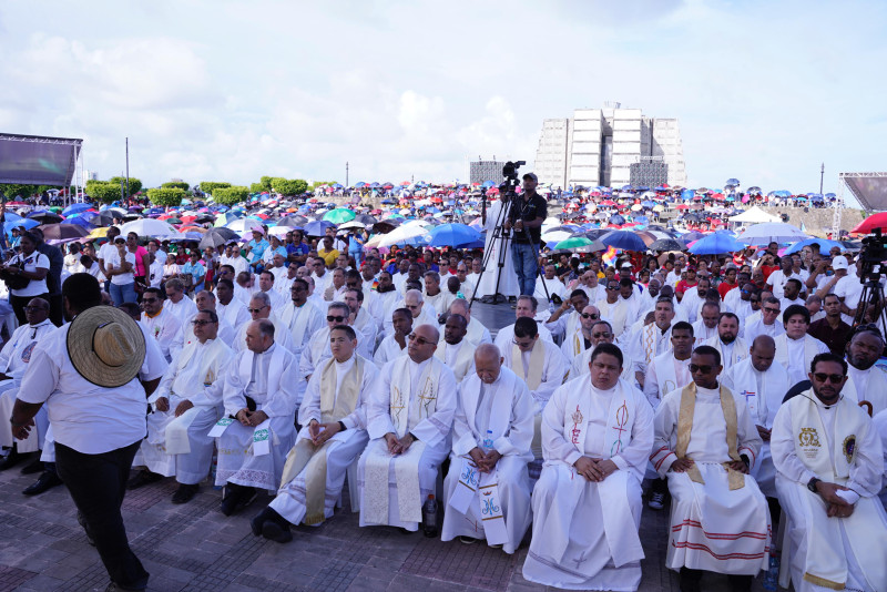 Monseñor Durán Tineo llamó a la unidad y a producir una reforma equitativa.