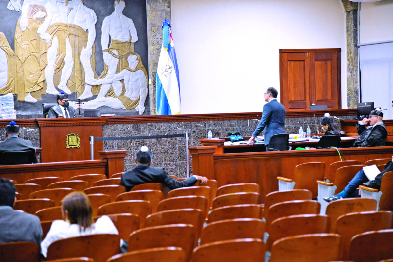 Momento en que el exprocurador Jean Alain Rodríguez interviene en su autodefensa, durante la audiencia que conoció el pedido de juicio de fondo del Ministerio Público.