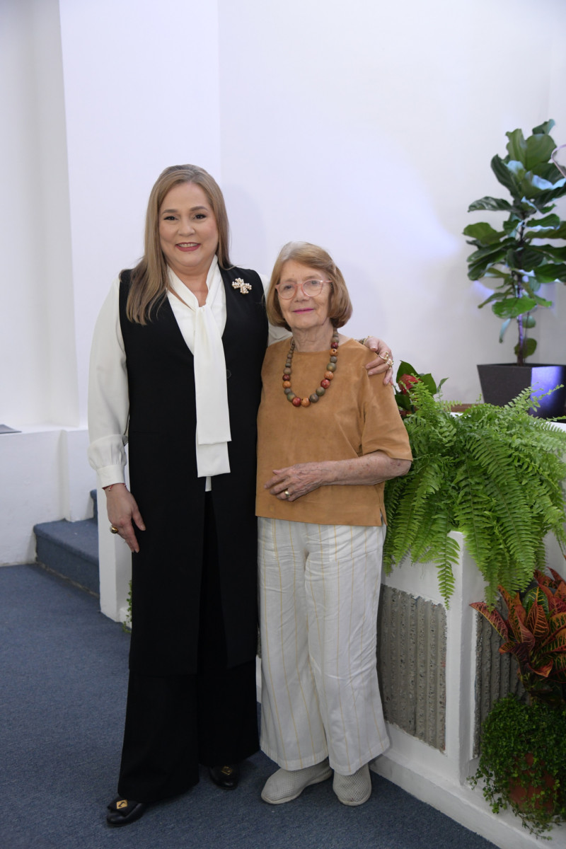 Jatnna Tavárez y Marianne de Tolentino.