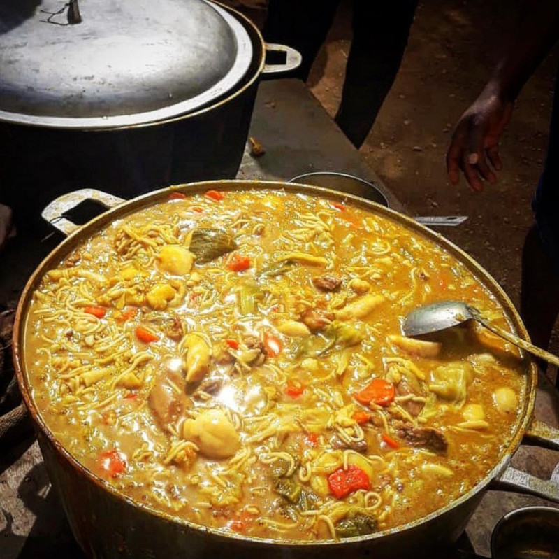 Esta fotografia de la sopa joumou fue compartira en Instagram por Dominique Dupuy  en diciembre de 2021 cuando fue deppladado patrimonio cultural intangible de la humanidad por la UNESCO