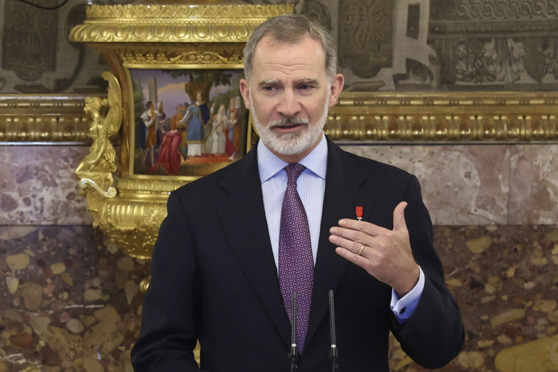 El Rey Felipe de España pronuncia un discurso antes de un almuerzo el día de las conmemoraciones del décimo aniversario de la proclamación del Rey Felipe VI de España en el Palacio Real de Madrid, España, el miércoles 19 de junio de 2024.