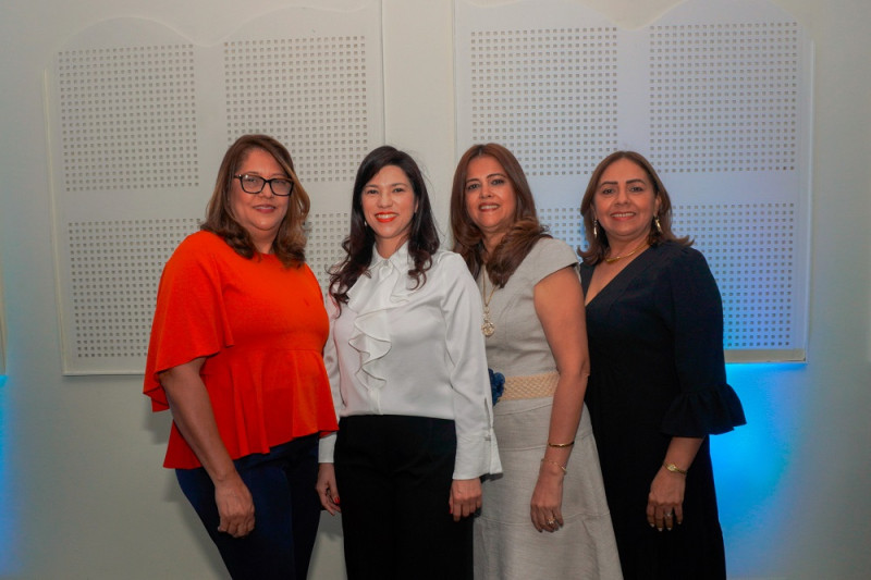 Marganita Domínguez, Angelina Liz, Maribel González y Miguelina Genao.