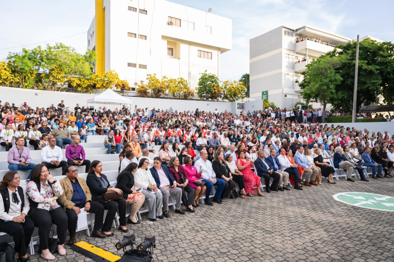 La Universidad Tecnológica de Santiago (Utesa) ha dado inicio a su programa conmemorativo para celebrar su 50 aniversario bajo el lema “50 años de excelencia académica e innovación para un mejor futuro”.