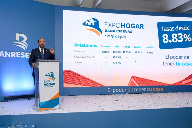 El presidente ejecutivo de Banreservas, Samuel Pereyra, anuncia las tasas para Expohogar 2024, que permanecerá abierta durante julio.