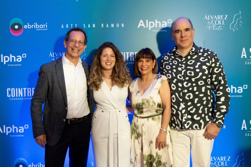 Santiago Camarena, Ysabela Coll, Susy Guzmán y José Alejandro Álvarez